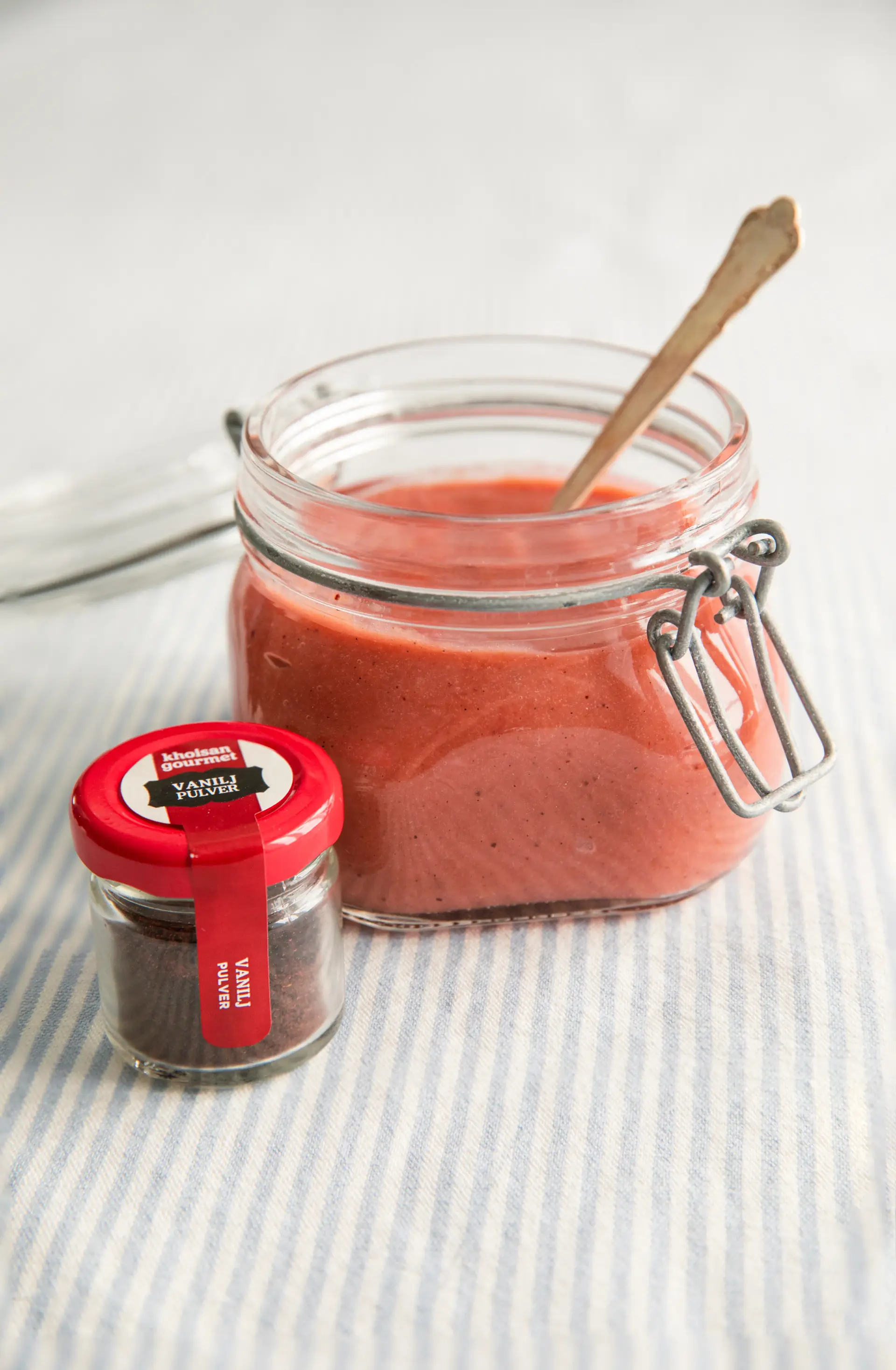 Rabarbercurd med vanilj